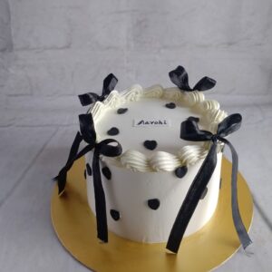 Black Bow mini Cake